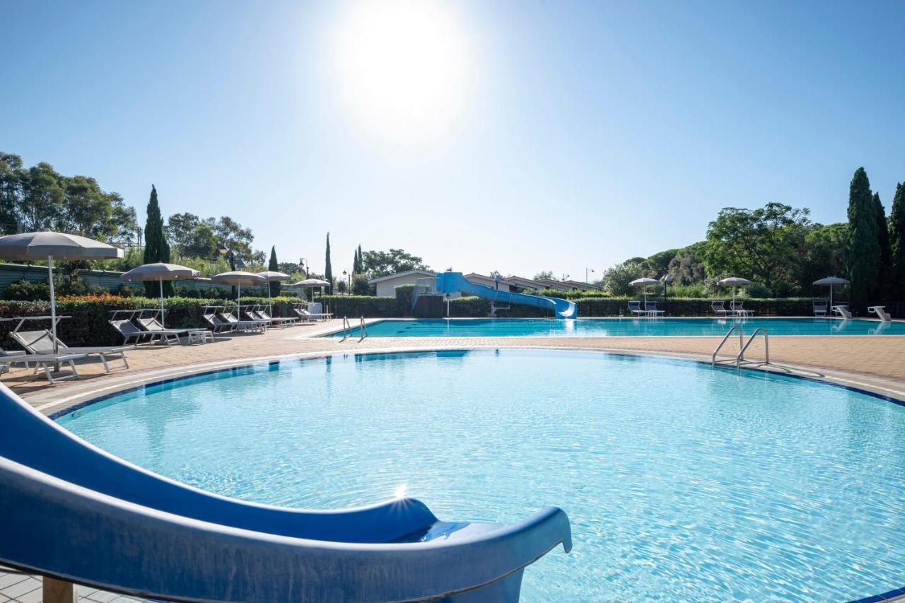Villaggio Il Girasole フォッローニカ エクステリア 写真