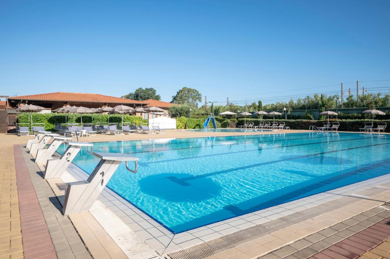 Villaggio Il Girasole フォッローニカ エクステリア 写真