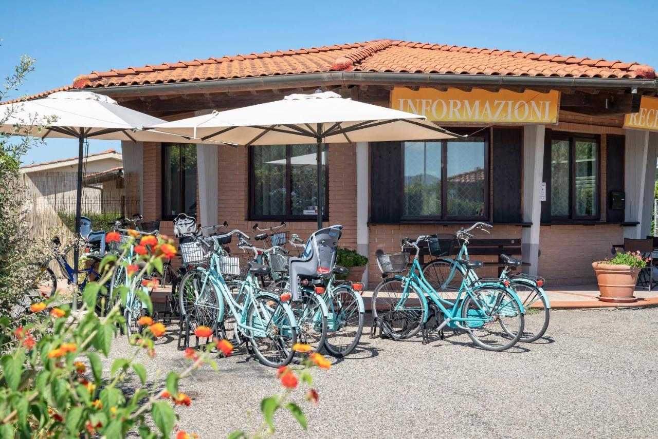 Villaggio Il Girasole フォッローニカ エクステリア 写真
