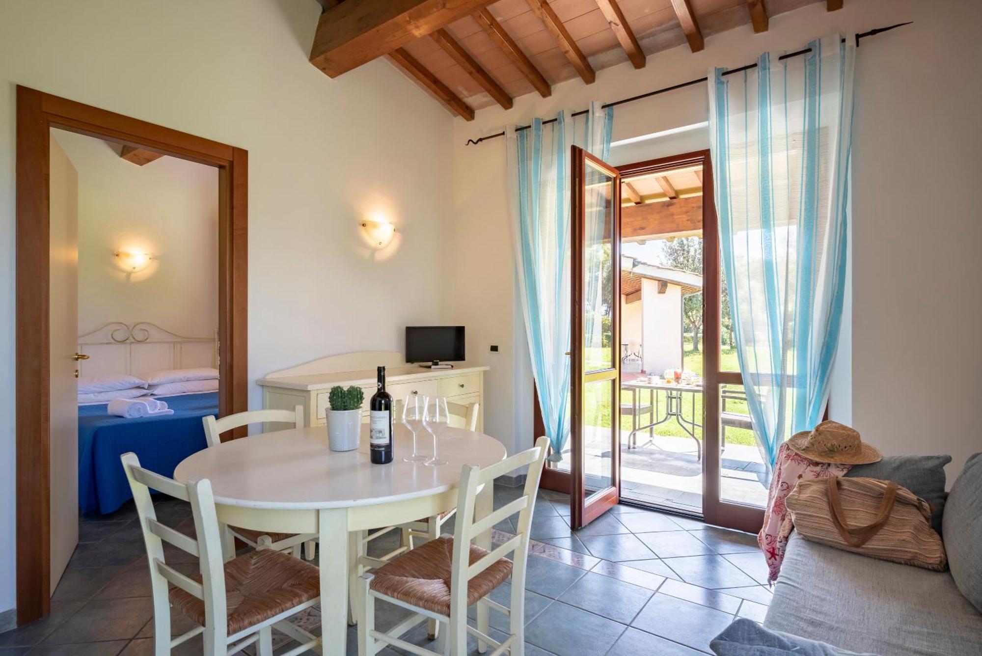 Villaggio Il Girasole フォッローニカ エクステリア 写真