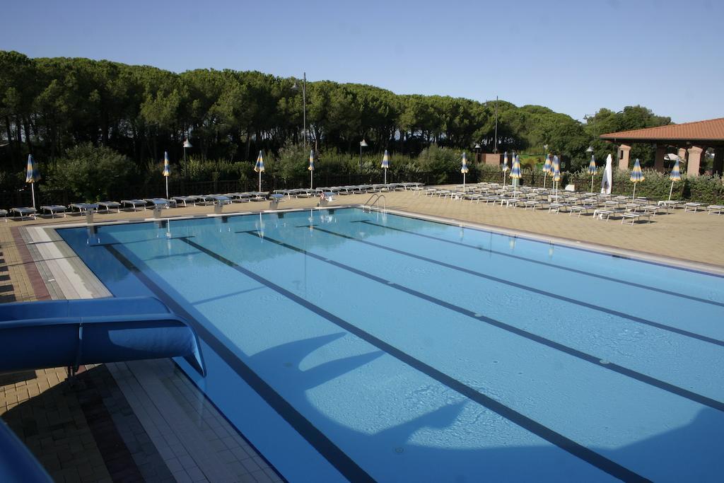 Villaggio Il Girasole フォッローニカ エクステリア 写真
