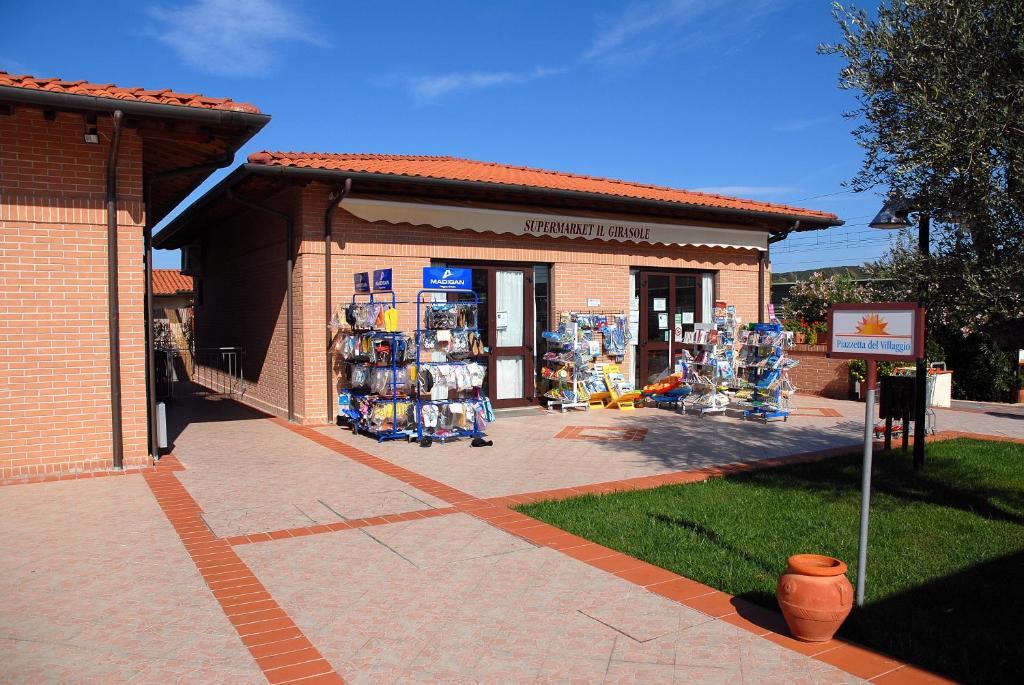 Villaggio Il Girasole フォッローニカ エクステリア 写真