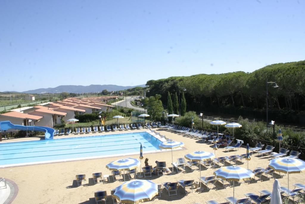 Villaggio Il Girasole フォッローニカ エクステリア 写真
